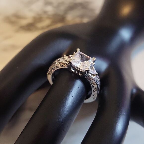 Size 9 Square Cut White Zircon Princess Style Ring for special gift New - Picture 7 of 12